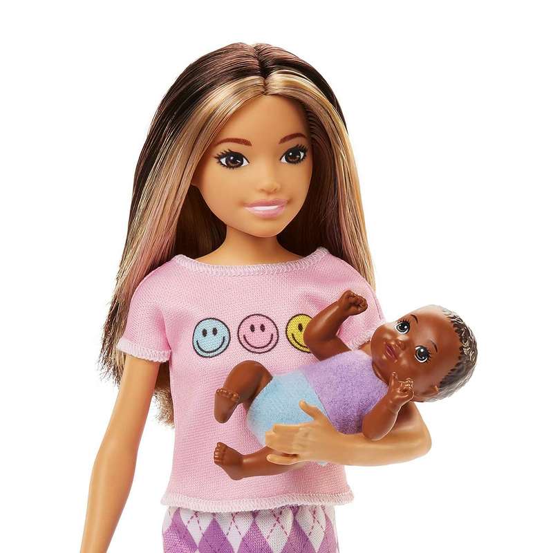 Barbie Dolls and Accessories, Skipper Doll (Two-Tone Hair) with Baby Figure and 5 Accessories, Babysitters Inc. Playset for Kids Girls 3-12 Years